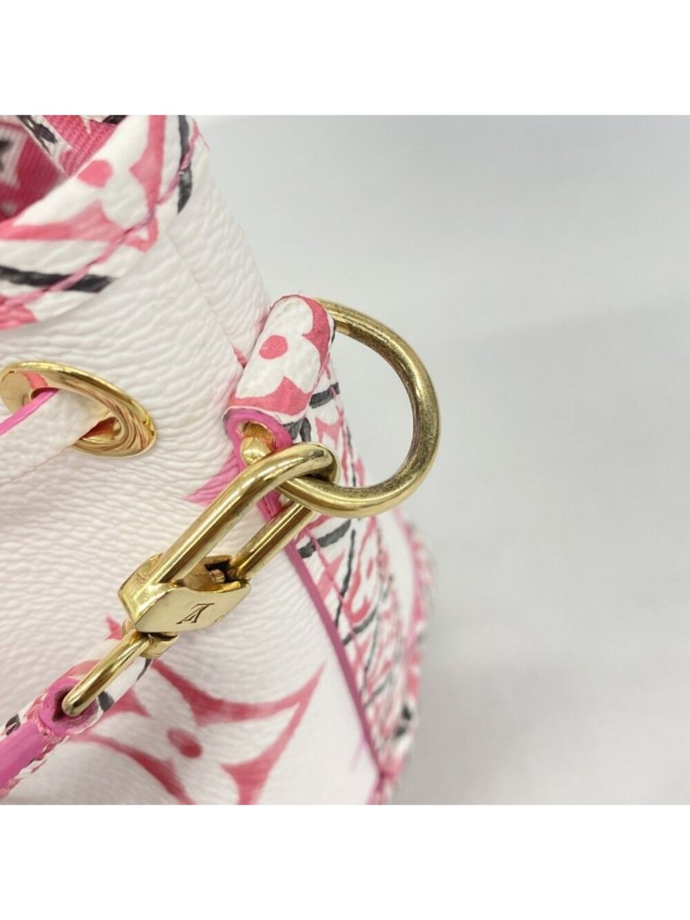 Louis Vuitton Handbag LV by the Pool Nano Noe Rose 2-Way Bag - Picture 7 of 8